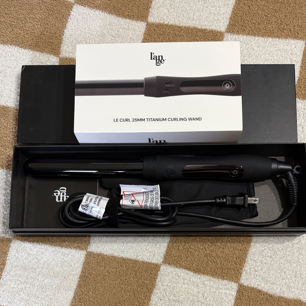 Lange 25mm Titanium Curling Wand in Black